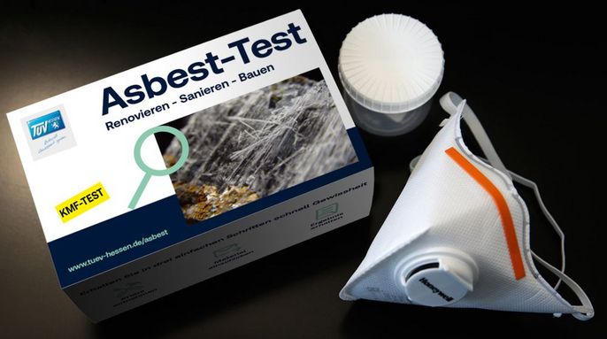 Darstellung des TÜV Hessen Asbest-Tests, des Probenbehälters und einer FFP3-Maske